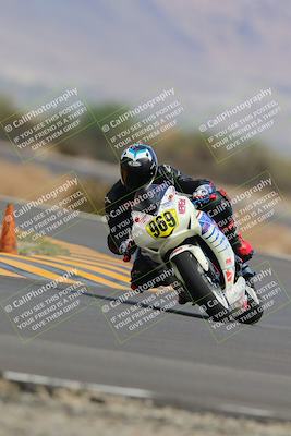 media/Sep-11-2022-SoCal Trackdays (Sun) [[81b7e951af]]/Turn 14 (1130am)/